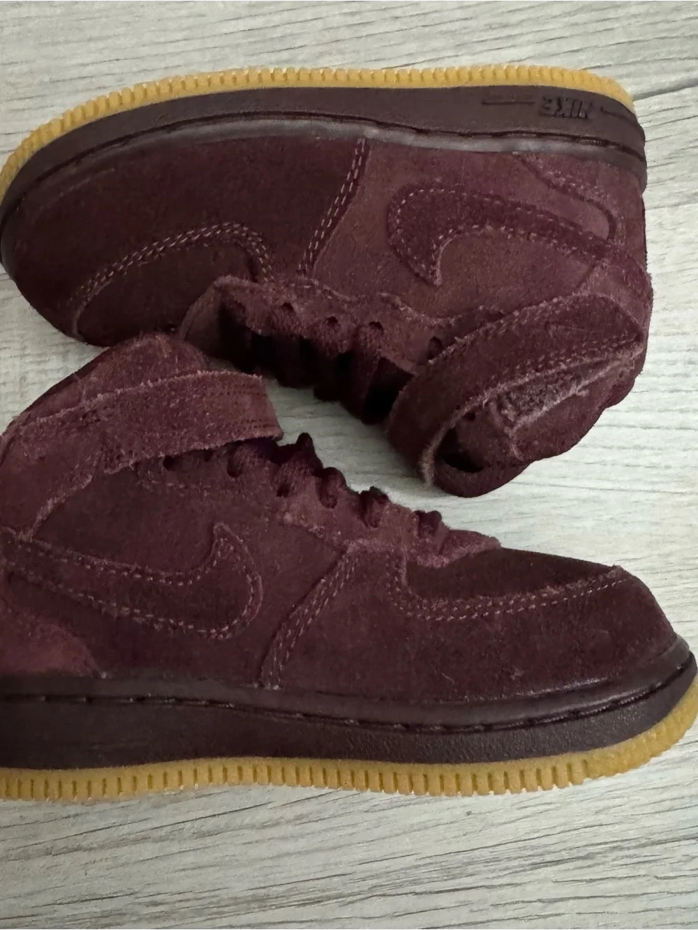 Nike Air Force 1 Mid LV8 Burgundy Crush 859338-600 Toddler Shoes size 8C RARE